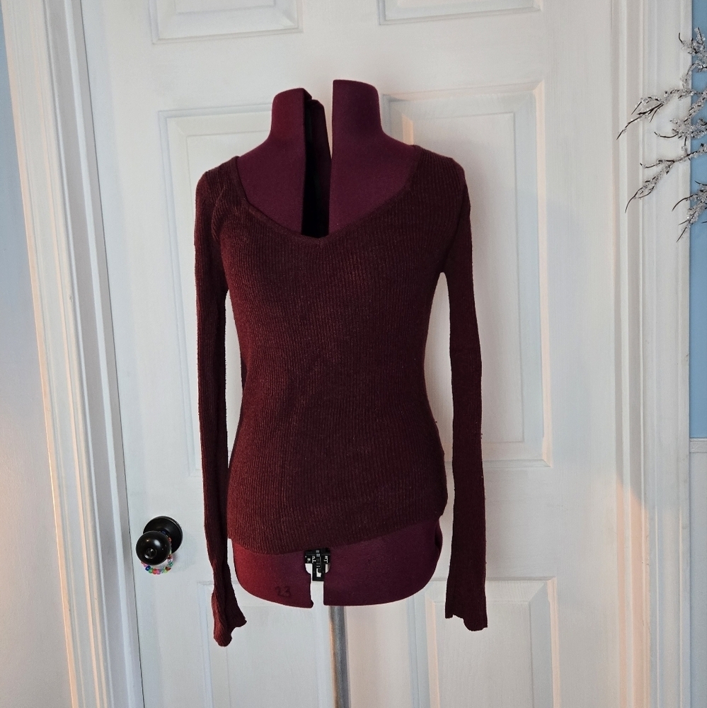 American Eagle Maroon Knit Long Sleeve Cotton Blend Top